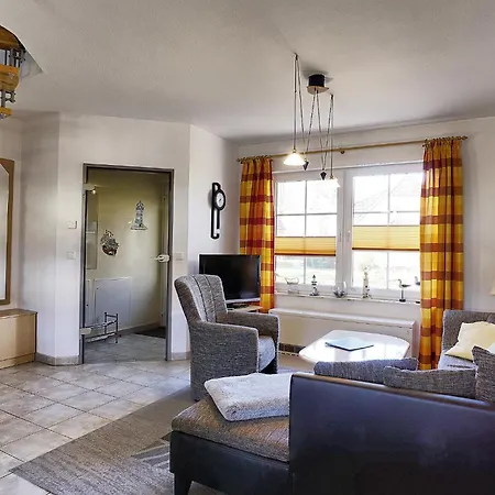 Am Deich 01-haus Mit Strandkorb * Zingst